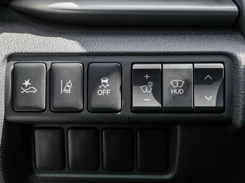 2026 Mitsubishi Eclipse Cross - Image 6 of 20