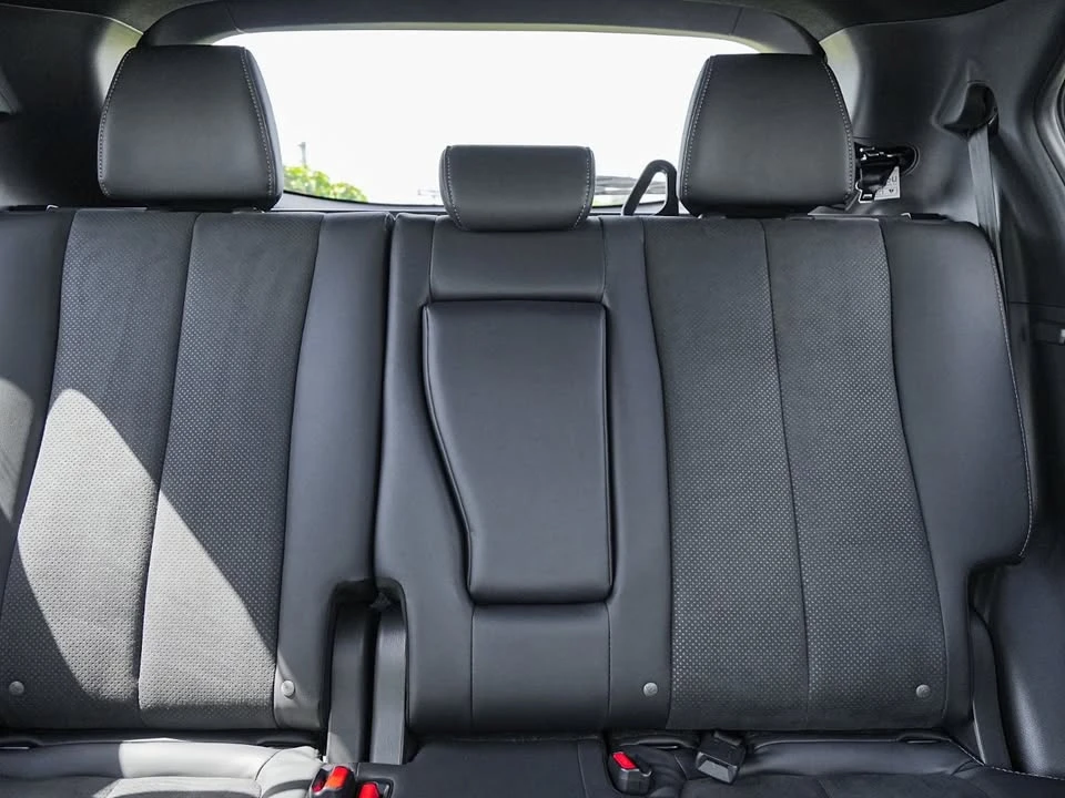 2026 Mitsubishi Eclipse Cross - Image 17 of 20