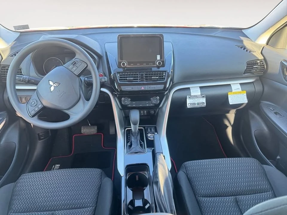 2026 Mitsubishi Eclipse Cross - Image 11 of 15