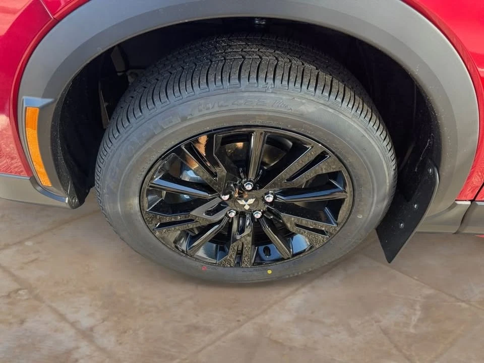 2026 Mitsubishi Eclipse Cross - Image 14 of 15