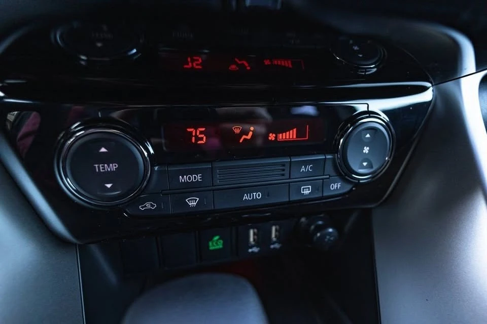 2026 Mitsubishi Eclipse Cross - Image 18 of 19