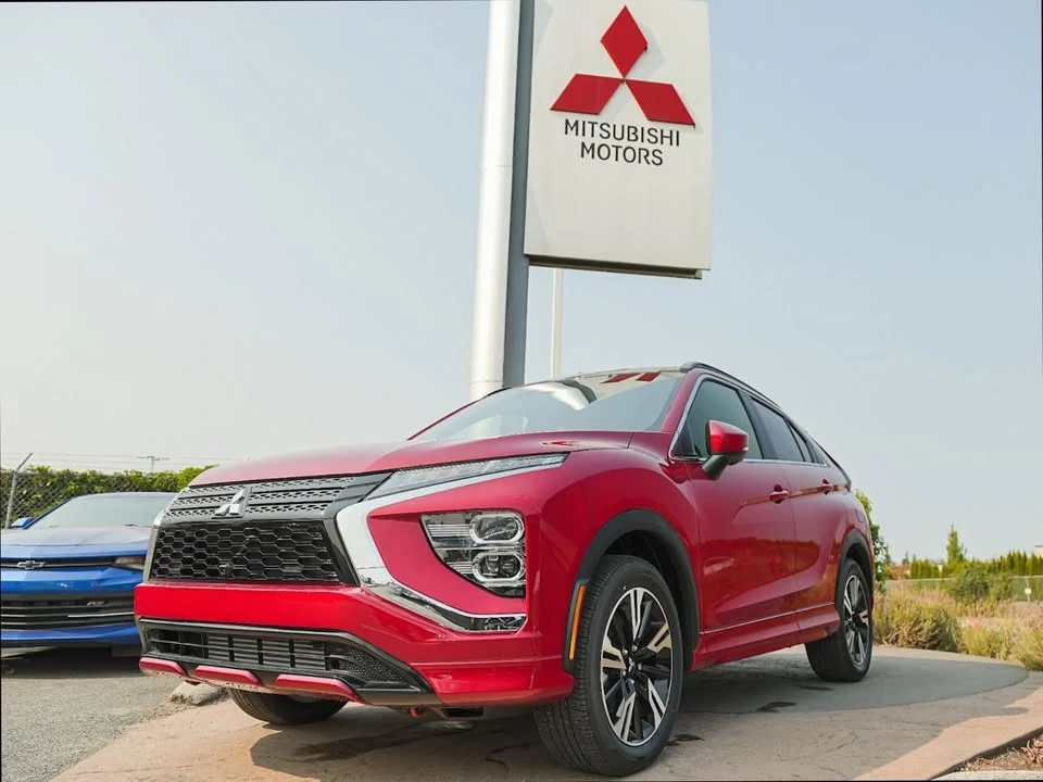 2026 Mitsubishi Eclipse Cross - Image 2 of 18