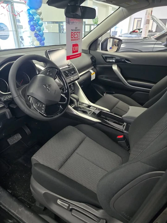 2026 Mitsubishi Eclipse Cross - Image 5 of 8