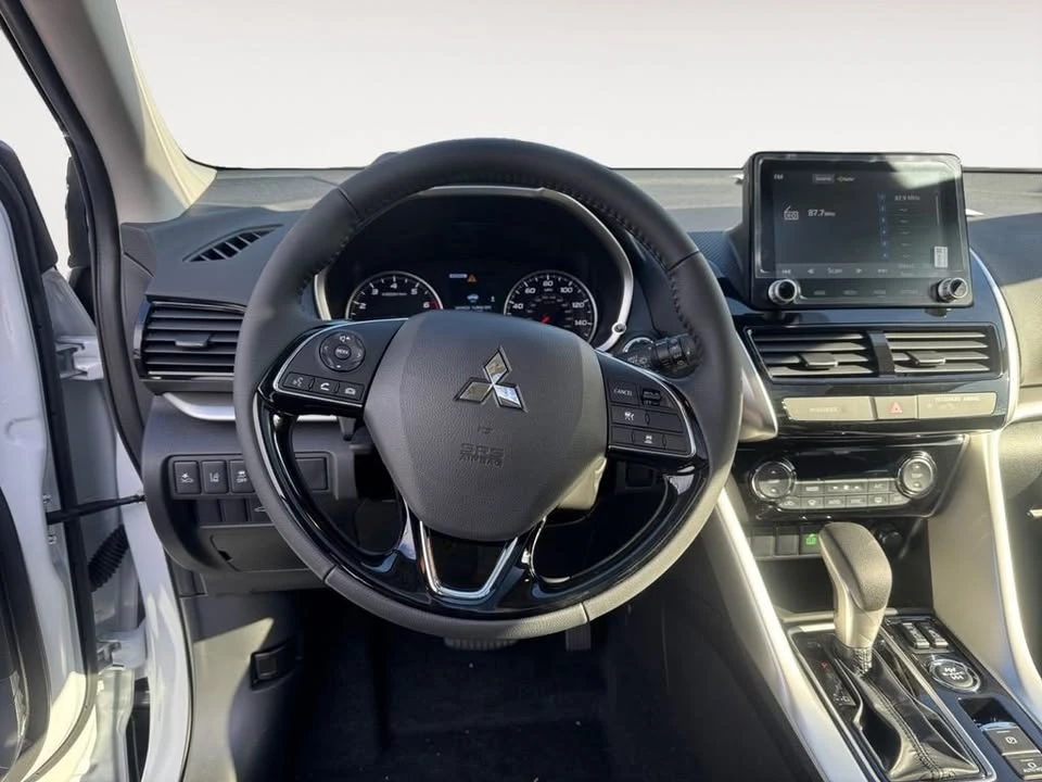 2026 Mitsubishi Eclipse Cross - Image 12 of 15