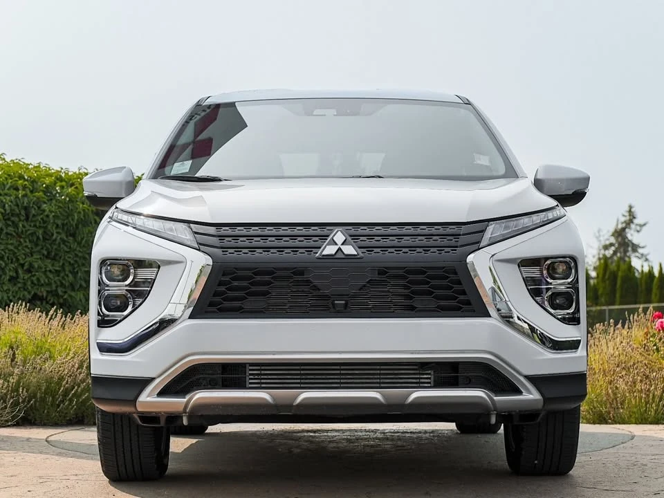 2026 Mitsubishi Eclipse Cross - Image 3 of 20
