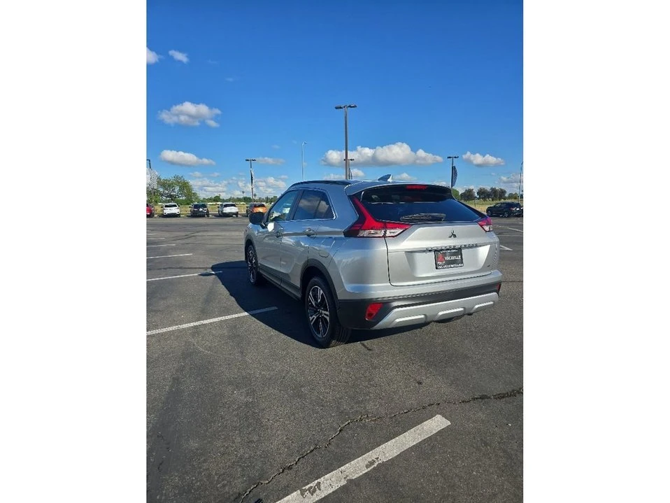 2026 Mitsubishi Eclipse Cross - Image 5 of 10