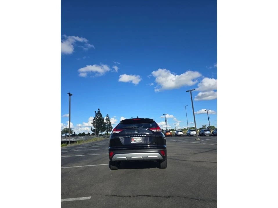 2026 Mitsubishi Eclipse Cross - Image 4 of 10