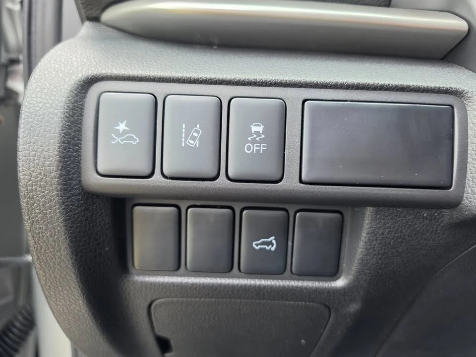 2026 Mitsubishi Eclipse Cross - Image 15 of 20