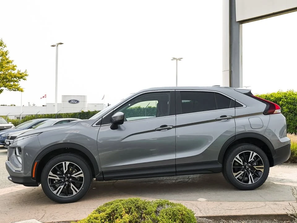 2026 Mitsubishi Eclipse Cross - Image 9 of 20