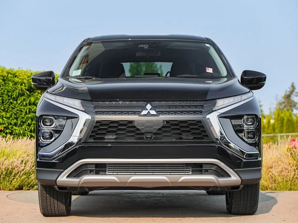 2026 Mitsubishi Eclipse Cross - Image 3 of 3