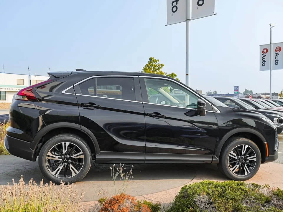 2026 Mitsubishi Eclipse Cross - Image 5 of 20