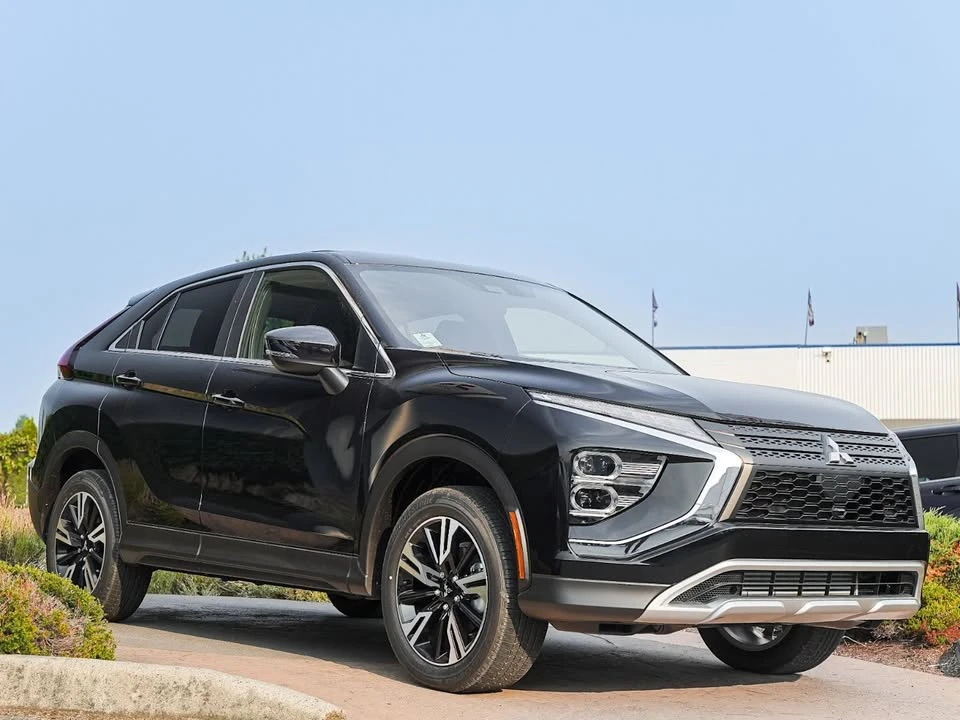 2026 Mitsubishi Eclipse Cross - Image 4 of 20