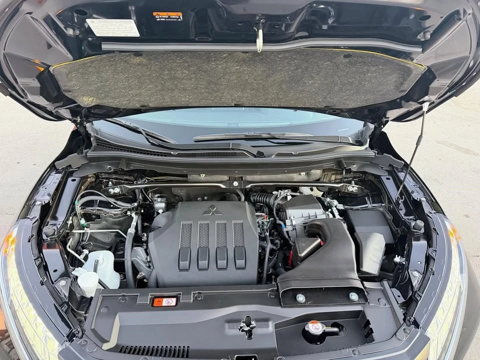 2026 Mitsubishi Eclipse Cross - Image 18 of 19
