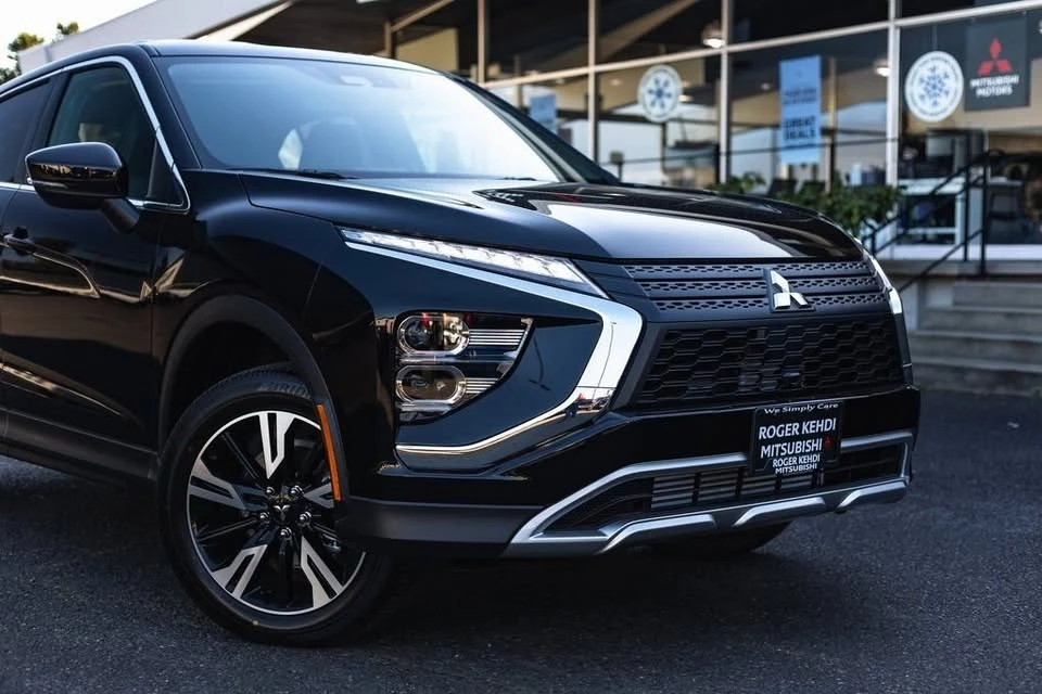 2026 Mitsubishi Eclipse Cross - Image 3 of 20