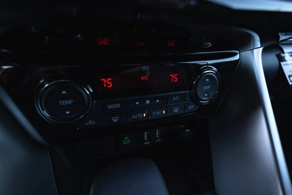 2026 Mitsubishi Eclipse Cross - Image 14 of 20