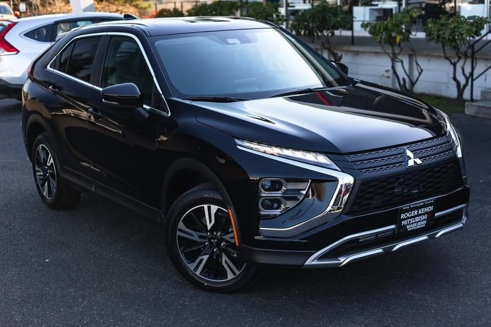 2026 Mitsubishi Eclipse Cross - Image 2 of 20