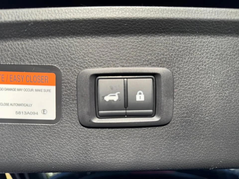 2026 Mitsubishi Eclipse Cross - Image 8 of 15