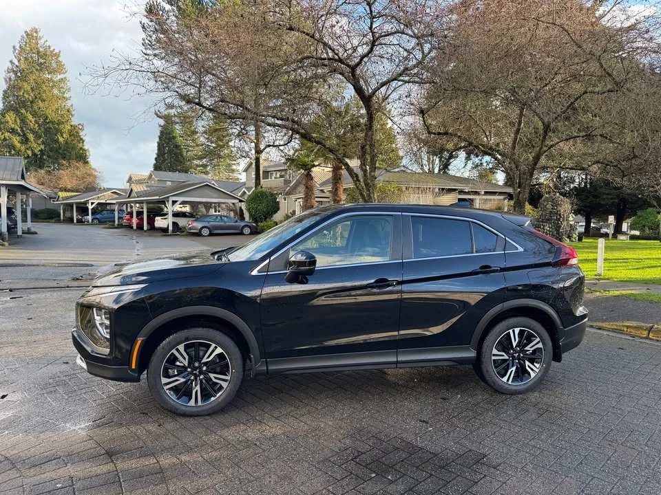2026 Mitsubishi Eclipse Cross - Image 5 of 15
