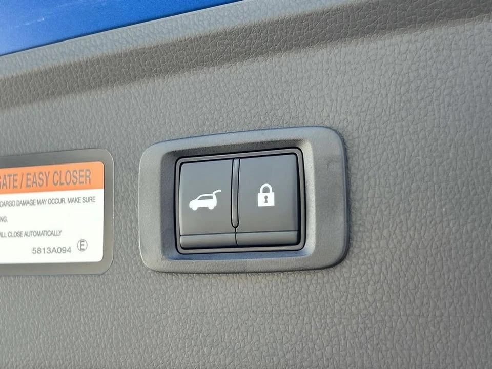 2026 Mitsubishi Eclipse Cross - Image 11 of 19