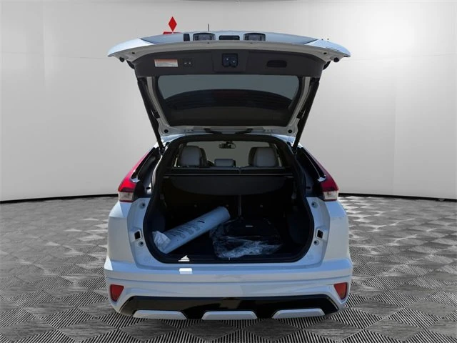 2026 Mitsubishi Eclipse Cross - Image 9 of 20