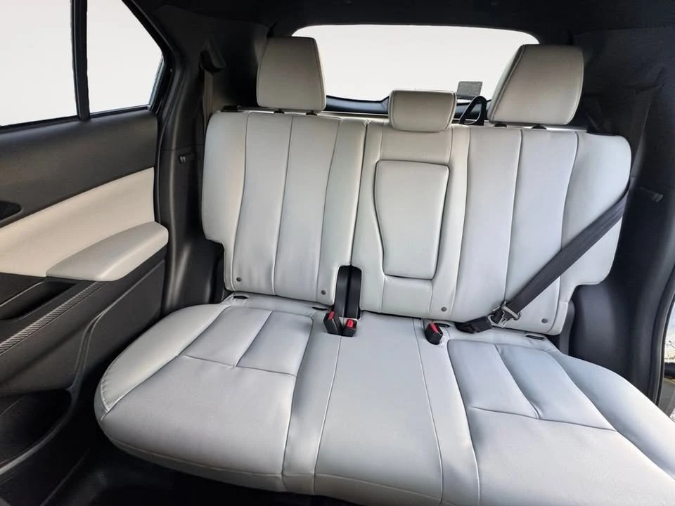 2026 Mitsubishi Eclipse Cross - Image 13 of 15