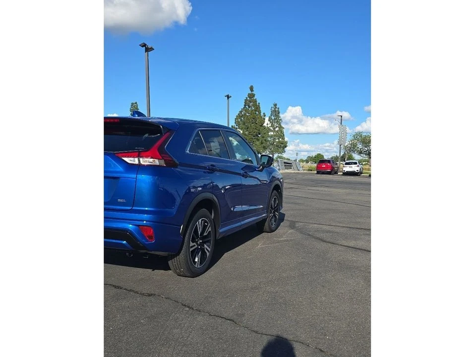 2026 Mitsubishi Eclipse Cross - Image 3 of 10