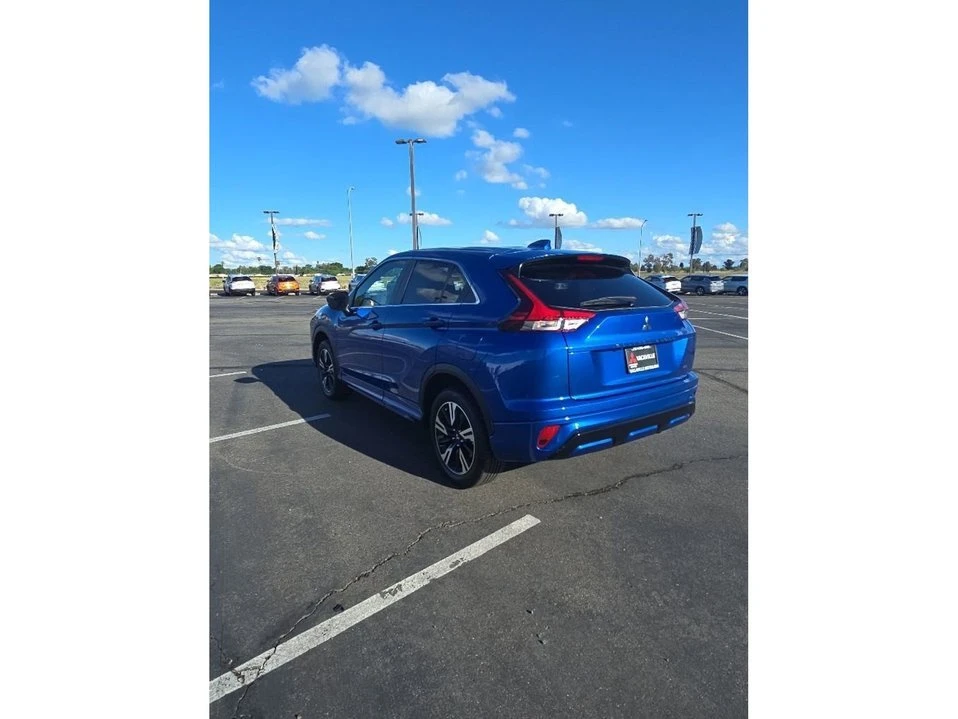 2026 Mitsubishi Eclipse Cross - Image 5 of 10