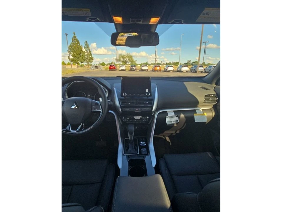 2026 Mitsubishi Eclipse Cross - Image 7 of 10