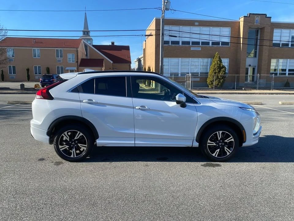 2026 Mitsubishi Eclipse Cross - Image 4 of 5