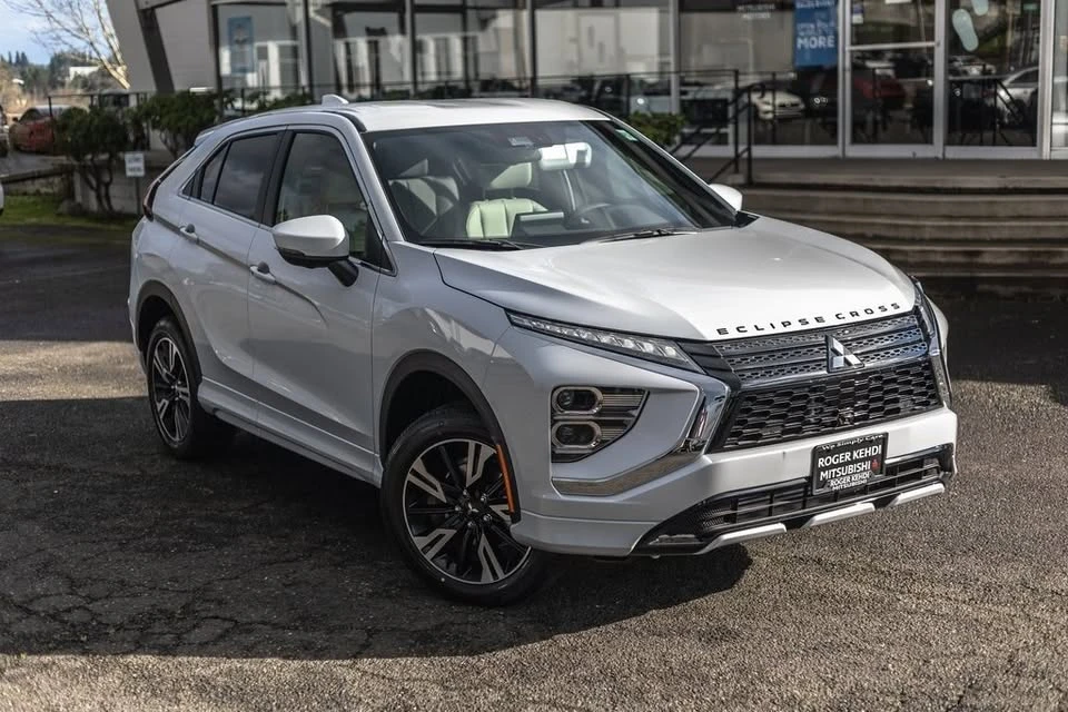2026 Mitsubishi Eclipse Cross - Image 2 of 20