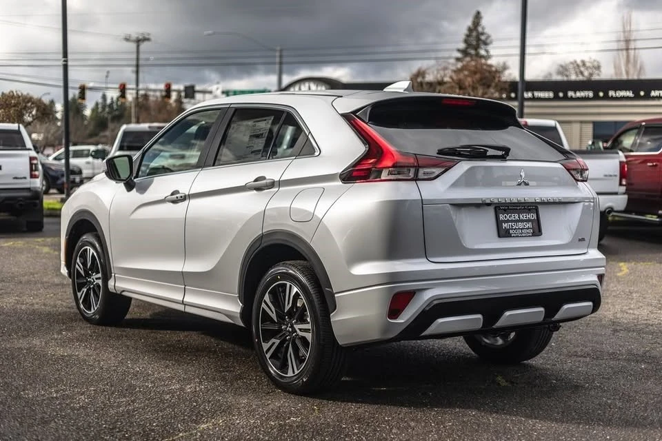 2026 Mitsubishi Eclipse Cross - Image 9 of 20