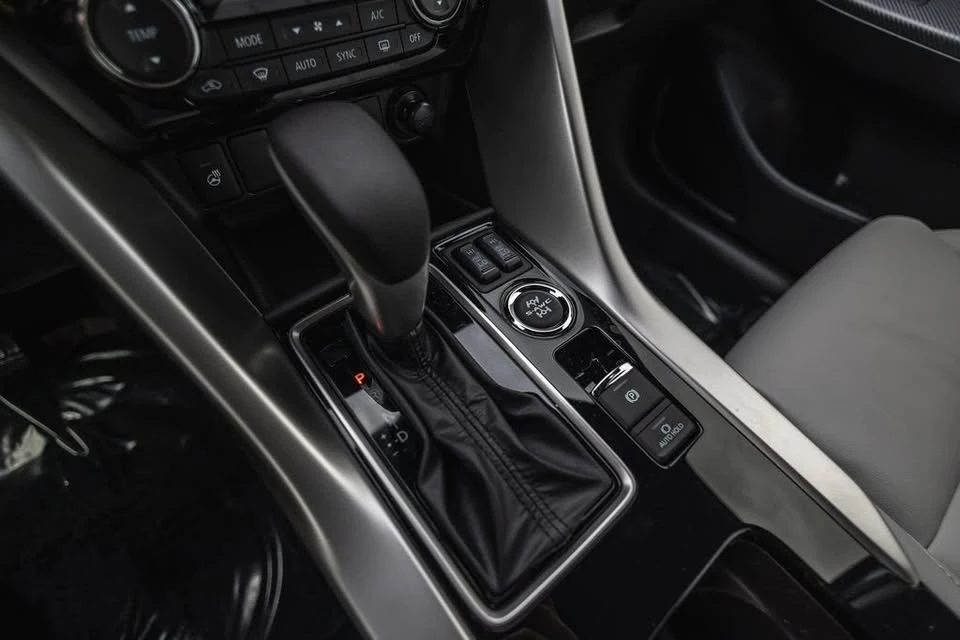 2026 Mitsubishi Eclipse Cross - Image 17 of 20