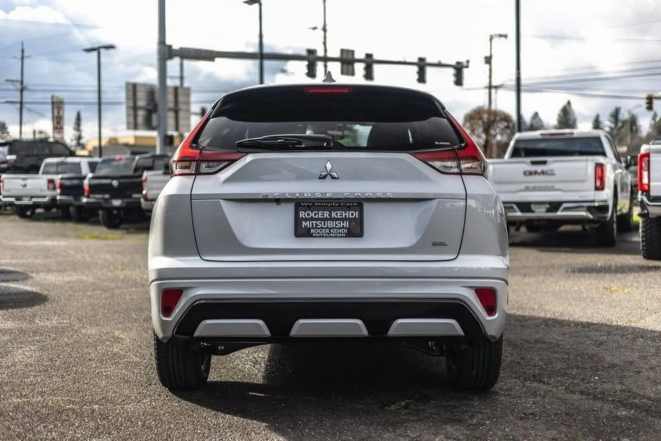 2026 Mitsubishi Eclipse Cross - Image 8 of 20
