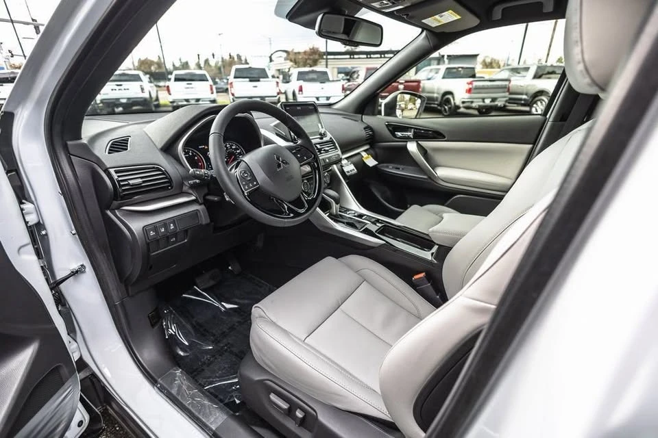 2026 Mitsubishi Eclipse Cross - Image 18 of 20