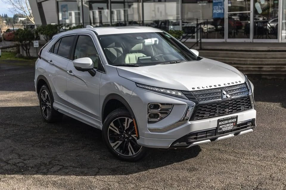 2026 Mitsubishi Eclipse Cross - Image 2 of 20
