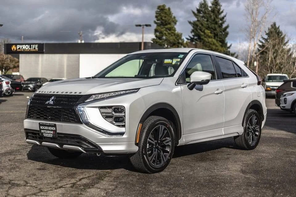 2026 Mitsubishi Eclipse Cross - Image 4 of 20