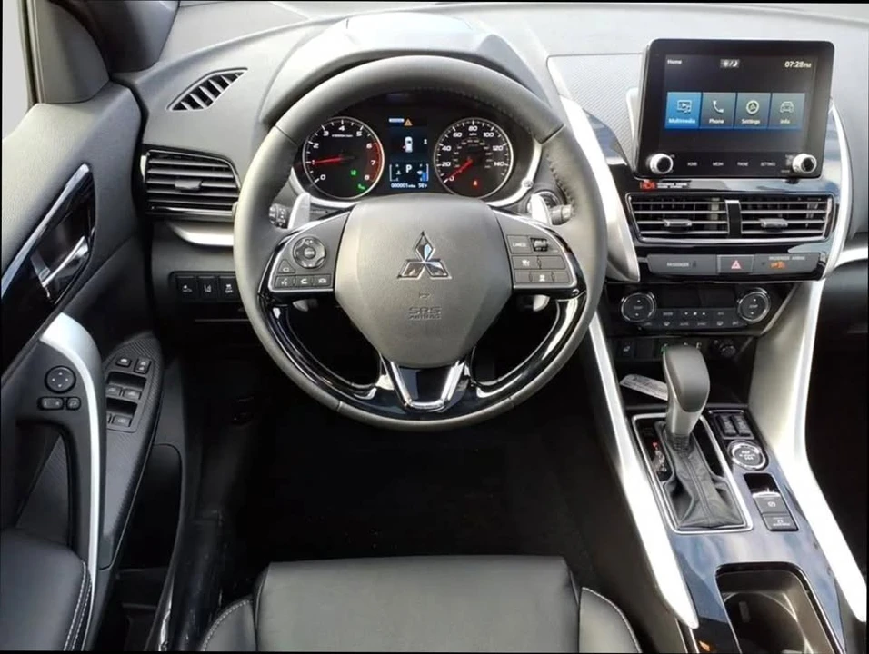 2026 Mitsubishi Eclipse Cross - Image 10 of 20
