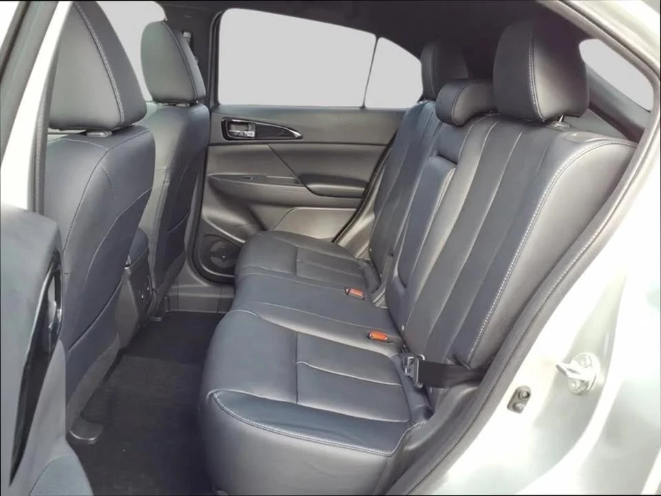 2026 Mitsubishi Eclipse Cross - Image 12 of 20