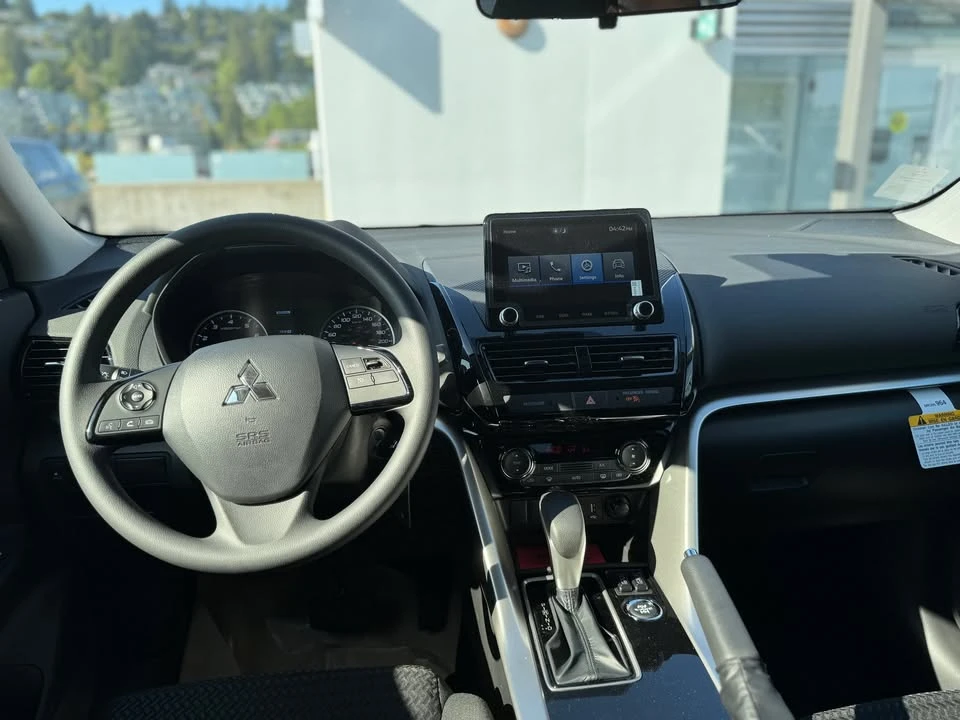 2026 Mitsubishi Eclipse Cross - Image 7 of 9