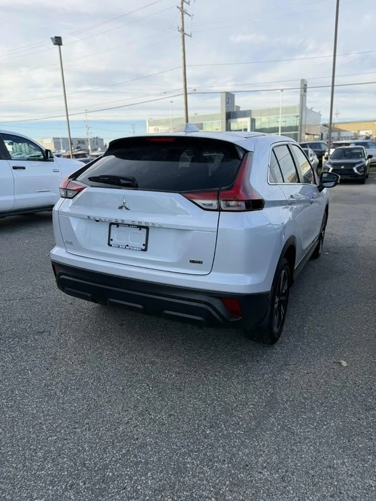 2026 Mitsubishi Eclipse Cross - Image 5 of 10