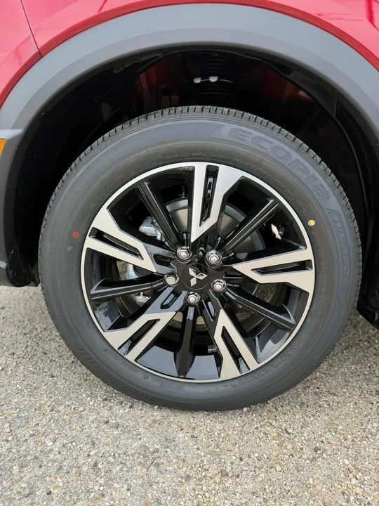 2026 Mitsubishi Eclipse Cross - Image 11 of 11