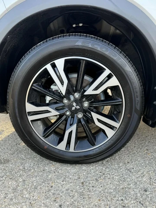 2026 Mitsubishi Eclipse Cross - Image 5 of 13