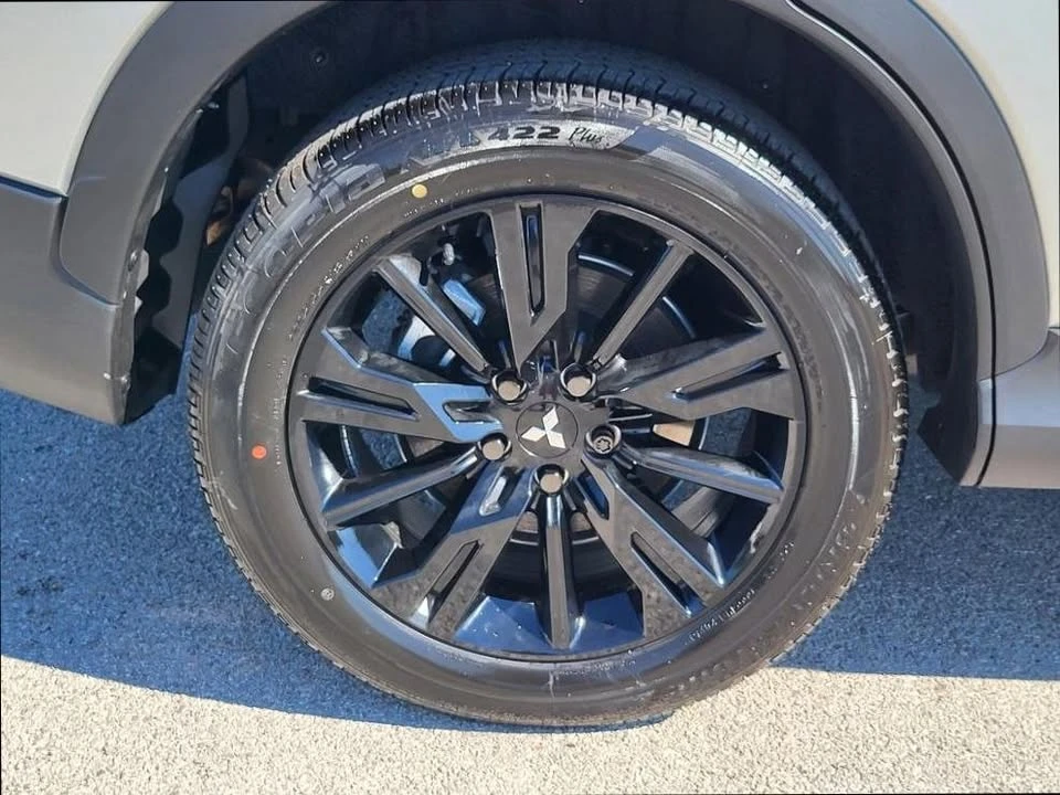 2026 Mitsubishi Eclipse Cross - Image 8 of 15