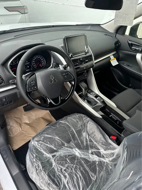 2026 Mitsubishi Eclipse Cross - Image 2 of 3