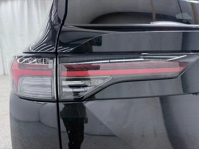 2026 Mitsubishi Outlander - Image 9 of 20