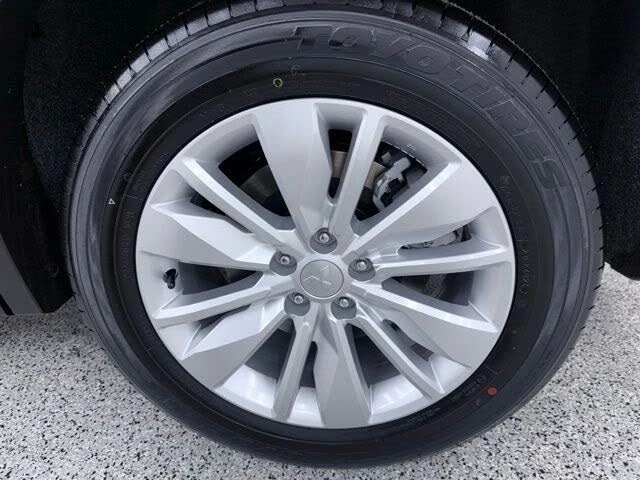 2026 Mitsubishi Outlander - Image 14 of 20
