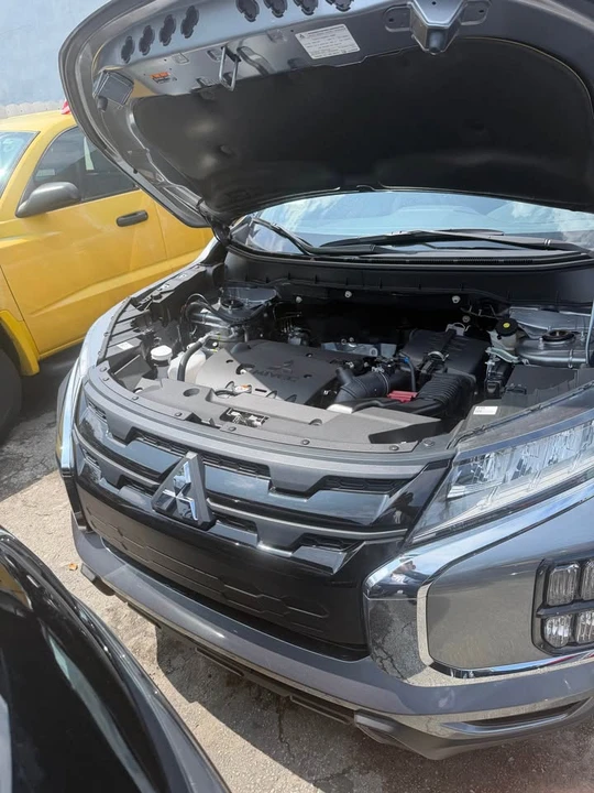 2026 Mitsubishi Outlander - Image 8 of 8