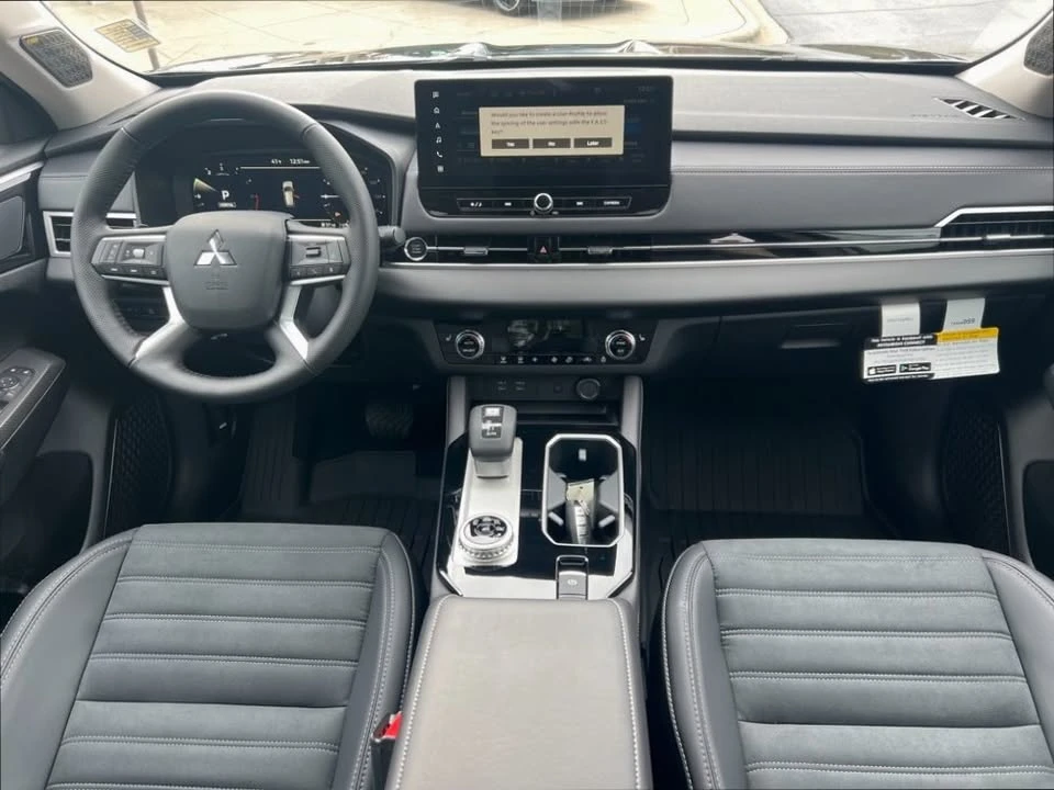 2026 Mitsubishi Outlander - Image 3 of 13