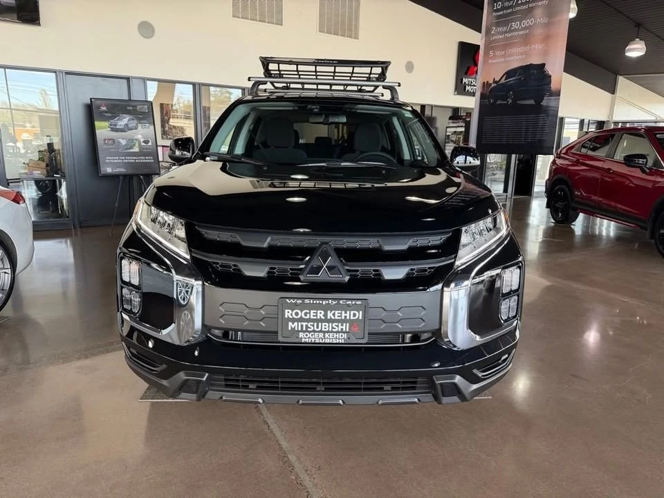 2026 Mitsubishi Outlander - Image 2 of 10
