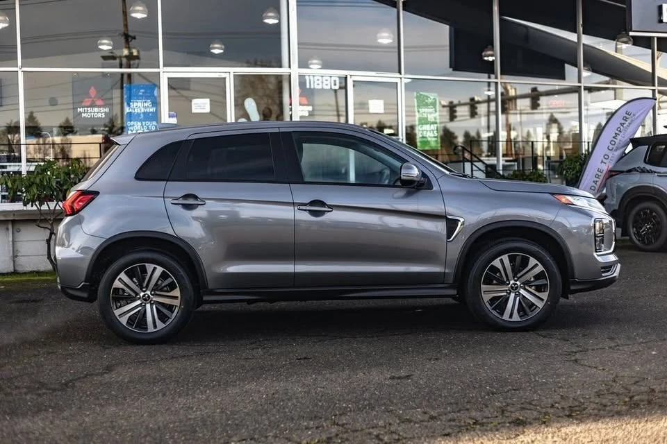 2026 Mitsubishi Outlander - Image 8 of 20